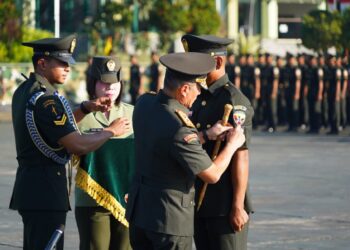 Usai Ditempa di Rindam IX/Udayana Pangdam Lantik 235 Bintara Infanteri, Siap Mengabdi Untuk Negeri