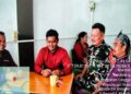 Cegah Hoaks dan Penipuan Daring, Babinsa Koramil 06/Senayang Perkuat Literasi Digital Warga