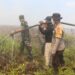 Dandim 1203/Ketapang Pimpin Langsung Pemadaman Karhutla di Sungai Pelang
