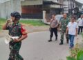 Jelang HUT ke-81 RI, Koramil 0201-02/MT Bersama Tiga Pilar Gencarkan Imbauan Pemasangan Bendera Merah Putih