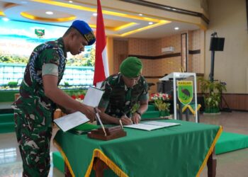 Sertijab dan Tradisi Satuan, Kodam XVIII/Kasuari Perkuat Kepemimpinan dan Soliditas Keluarga Besar TNI AD