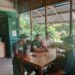 Jalin Hubungan kerja Yang Baik, Babinsa Melaksanakan Giat Komsos Dengan Masyarakat Desa Binaan