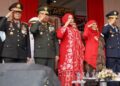 Kasdam XIII/Merdeka Hadiri Upacara Penurunan Bendera HUT ke-81 Kemerdekaan RI di Kantor Gubernur Sulut
