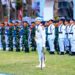 Peringati HUT Ke-81 RI, Komandan Yonranratfib 2 Marinir Pimpin Upacara Penurunan Bendera di Grahadi