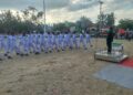 Khidmat, Danramil 12/LP Pimpin Upacara Penurunan Bendera Merah Putih HUT Ke-81 RI di Sungai Kanan