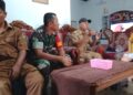 Babinsa Menyelesaikan Masalah Warga Lewat cara Mediasi dan Musyawarah Damai Bersama Aparat Desa.