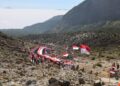 1000 Meter Merah Putih Membentang di Atas Gunung Papandayan,Dandim 0611/Garut Ikut Kobarkan Semangat Kemerdekaan