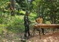 Koramil 06/Senayang Perkuat Pengawasan Pemanfaatan Kayu dan Kelestarian Hutan di Desa Penaah
