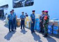 DUKUNG PENANGGULANGAN GEMPA NTT, TNI AL KERAHKAN KRI DR. SOEHARSO-990 MEMBAWA BANTUAN KEMANUSIAAN