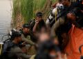 Aksi Cepat Prajurit Denipam 2 Marinir , Evakuasi Warga Tenggelam di Tambak Putat Menganti Gresik