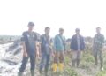 Koramil 12/LP dan Tim PT PLP Gerak Cepat Tanggulangi Titik Api di Langga Payung