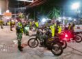 BABINSA SERDA HENDRA HALOMOAN DAN SERDA SURADI MELAKSANAKAN PATROLI MOTORIS, WUJUD NYATA JAGA KEAMANAN WILAYAH