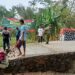 TNI Bantu Wujudkan Jembatan Beton Non Bencal untuk Dukung Mobilitas Warga di Pandeglang