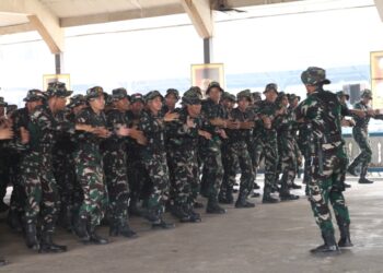 Kendalikan Karhutla di Kalbar, Pangdam XII/Tpr Beri Arahan Pasukan BKO