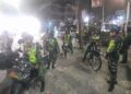 WUJUDKAN RASA AMAN BABINSA RAMIL 13/PST IKUT LAKUKAN PATROLI RUTIN