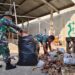 TNI Peduli Sampah, Dandim Boyolali Pimpin Karya Bakti Bersihkan Empat Pasar Tradisional