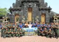 Sambut HUT Ke-79 Korpasgat, Resimen Hanud 1 Pasgat Gelar Karya Bakti di Pura Agung Raksa Buana