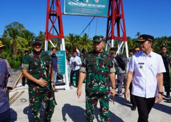 Kunjungan Kerja Pangdam XX/Tuanku Imam Bonjol Ke Wilayah Kodim 0308/Padang Pariaman, Tinjau Jembatan Perintis Sungai Batang Manggoi