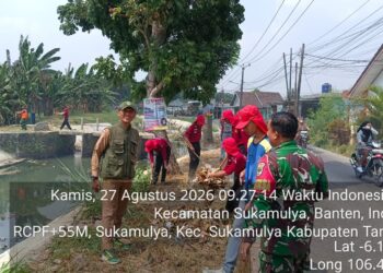 Perkuat Budaya Kebersihan, Satgas Sampah Koramil Bakaraja Berikan Edukasi