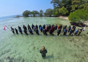PERINGATAN HUT KE-74 PENYELAM TNI AL, PERERAT SINERGI DAN EDUKASI MARITIM
