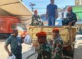 Prajurit Korpasgat Hadir Ringankan Beban Korban Pasca Gempa NTT