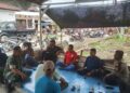 Babinsa dan Bhabinkamtibmas Hadiri Rembuk Warga Bahas Gebyar HUT Kemerdekaan Tingkat Desa
