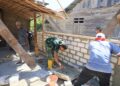 Satgas TMMD ke-129 Kodim 1505/Tidore Bangun Rumah Layak Huni untuk Warga Kurang Mampu di Wasile Tengah
