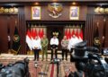 Panglima TNI Dampingi Menko Polkam Sampaikan Imbauan Jaga Kondusivitas Bangsa