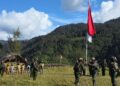 Menembus Keterisolasian Ugimba: Misi Pengabdian Koops TNI Habema Mengibarkan Merah Putih di Kaki Gunung Cartenz
