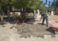 Gotong Royong Jadi Kekuatan, Babinsa Koramil 06/Dam Bersama Warga Bangun Menasah