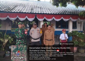 Babinsa Koramil 0201-16/TM Hadiri Upacara Bendera Mingguan di SD Negeri 105326 Bangun Rejo