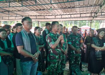 Duka Menyelimuti Bertungen Julu, Danramil 04/Tigalingga Melayat ke Rumah Warga yang Meninggal Dunia