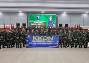 JADI TIM KARHUTLA, PASIS DIKREG SESKOAL ANGKATAN 66 TERIMA PEMBEKALAN DARI PANGDAM XII/TANJUNGPURA