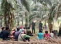 Cegah Karhutla Sejak Dini, Tim Satgas Sosialisasi Wilayah Kodim 1209/Bengkayang Turun Langsung Edukasi Warga