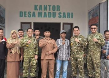 Garda Depan Cegah Bencana: Pasis Sesko TNI Edukasi Warga Kubu Raya Tentang Bahaya Karhutla