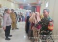 Pastikan Penyaluran Tepat Sasaran, Babinsa Bojongkamal Monitoring Bantuan Pangan dari Bulog
