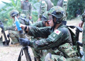 GEMPUR SASARAN,  DENTUMAN MORTIR WARNAI LATIHAN SGS 2026 DI MARFOR LAMPUNG