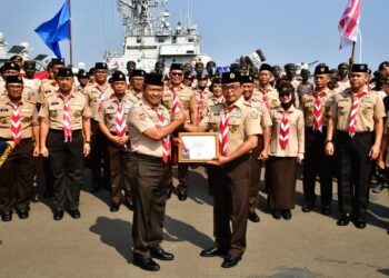 BENTUK GENERASI MUDA BERVISI MARITIM, TANGGUH, DAN SIAP HADAPI ERA DISRUPSI,  TNI AL GELAR APEL SAKA BAHARI 2026