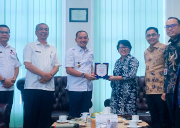 Raih Kategori Unggul IAKD Kota Tebing Tinggi 2025, Walikota Iman Irdian Siap Optimalkan Inklusi Keuangan