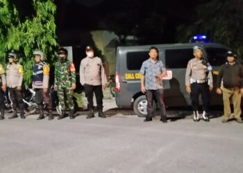 BABINSA KORAMIL 0201-05/MB BERSINERGI JAGA KAMTIBMAS MELALUI PATROLI GABUNGAN