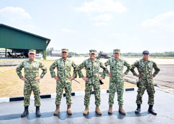 KASKORMAR DAMPINGI DANKODIKLAT TNI TINJAU LATIHAN AIRBORNE SUPER GARUDA SHIELD 2026