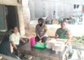 Monitoring Wilayah Desa Binaan, Babinsa Koramil 0201-15/DT Aktif Komsos dengan Warga Desa Binaan