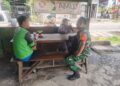 Demi Menjalin Hubungan Baik, Babinsa Melaksanakan Komsos dengan Warga Binaan