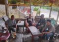 Babinsa Desa Paya Bakung Komsos dengan Kelompok Tani “Prihatin”, untuk Dongkrak Hasil Panen