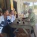 Ngopi Bareng Kepala Desa dan Warga, Babinsa Koramil 03/Parongil Gali Informasi Situasi Desa