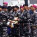 Prajurit Terbaik Yonif 1 Marinir Terima Penghargaan Tamtama Teladan Pada Upacara HUT Ke-81 TNI AL