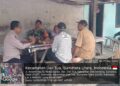 Babinsa Bersama Babinkamtibmas Komsos di Warung Kopi Eratkan Tali Silaturrahim Bersama Warga .