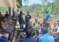 Dandim 1613/Sumba Barat Hadir Melayat di Rumah Duka Korban Penembakan, Imbau Warga Tetap Tenang