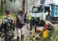 Danramil 13/AN Pimpin Gotong Royong Massal di Jalan Perhubungan , Implementasikan Gerakan ASRI