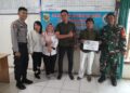Babinsa Koramil 02/Sidikalang Monitor Penyaluran BLT DD bagi 15 Warga Banjar Toba
